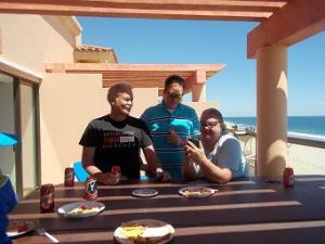 Leon, his son Ryan and KO.  Great visit with the family!