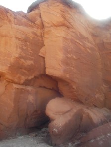 carved cliff at sillons beach