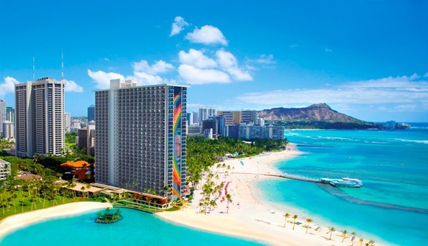 Hilton-Hawaiian-Village-1024x589