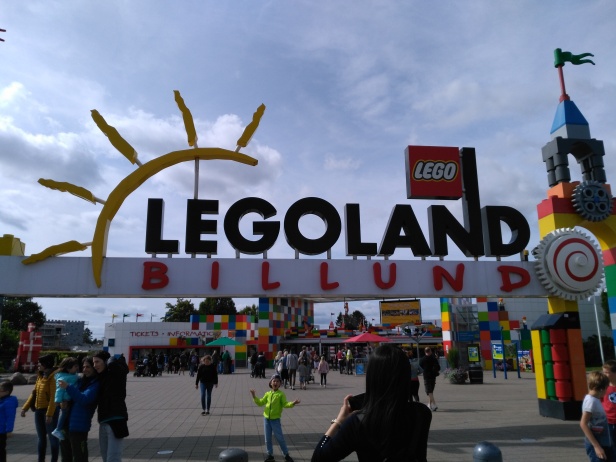 Legoland sign.jpg